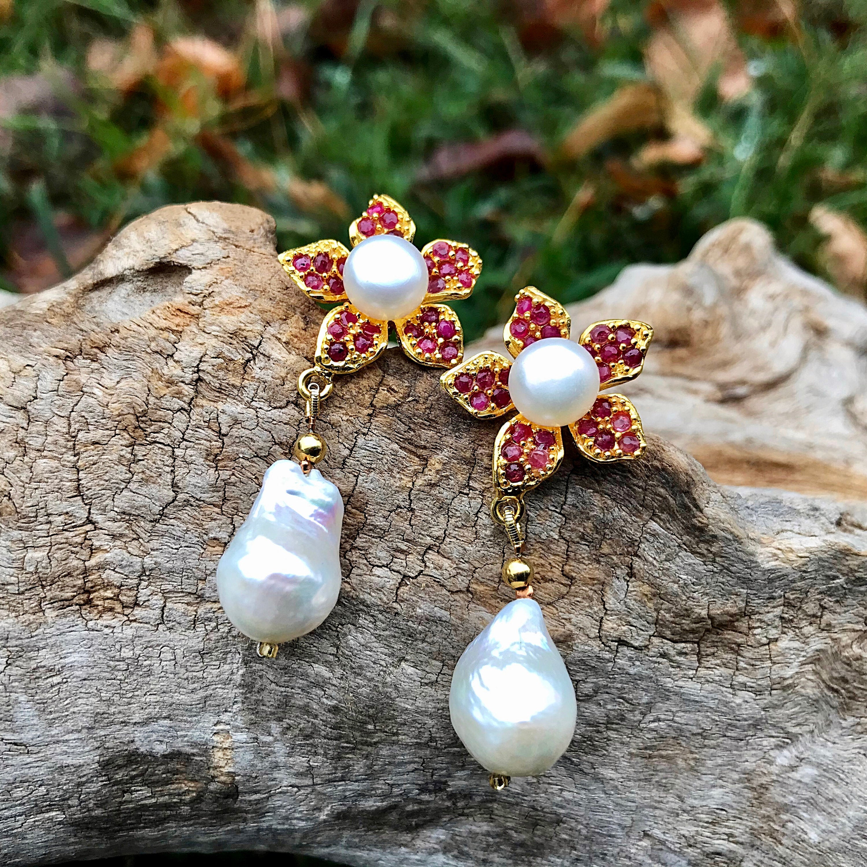 14K Gold Drop Earrings with Oval Garnet and Mabe Pearl – North Shore  Exchange